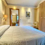 Apartahotel Tabor 3*