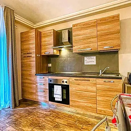 Tabor Aparthotel 3*
